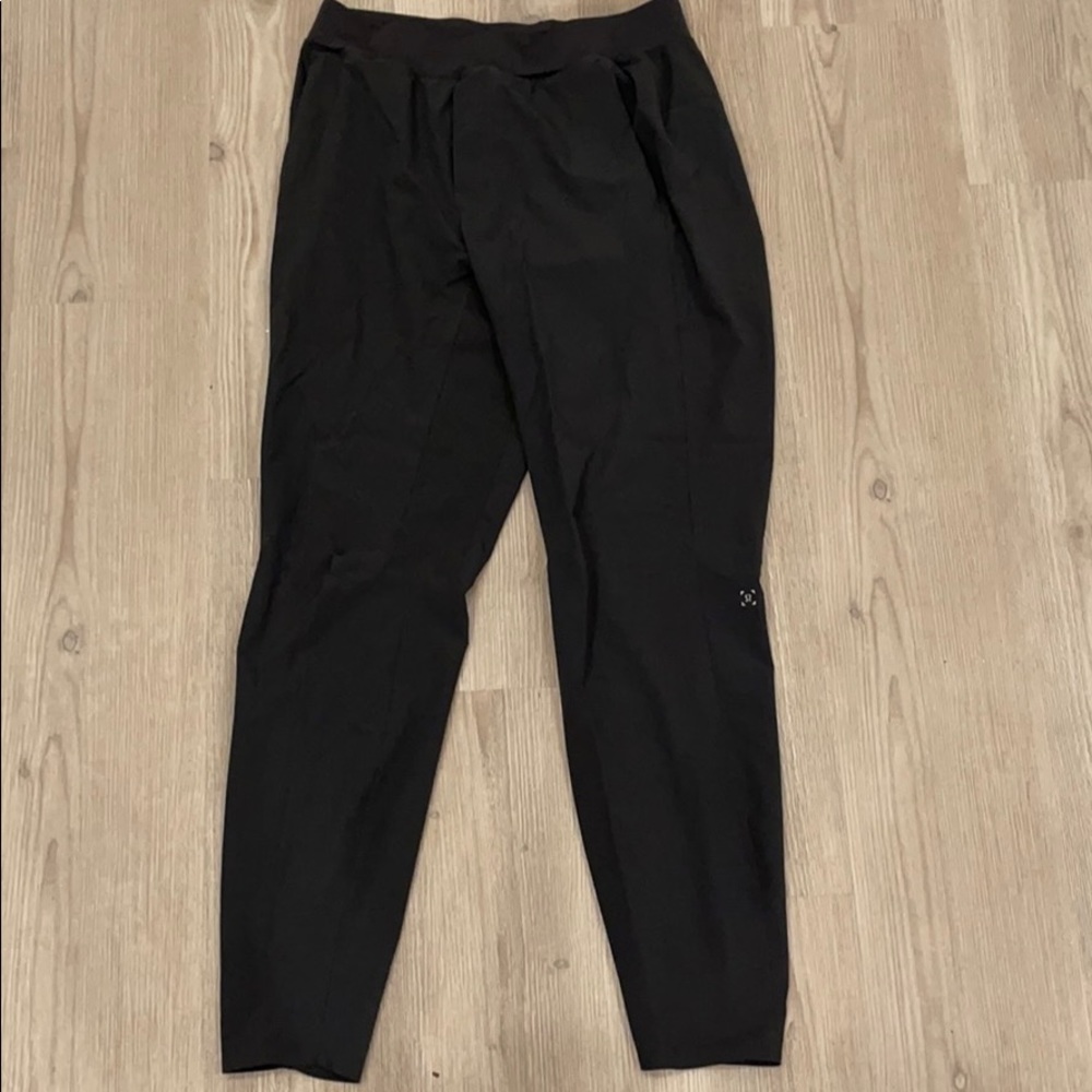Lululemon men’s training pants